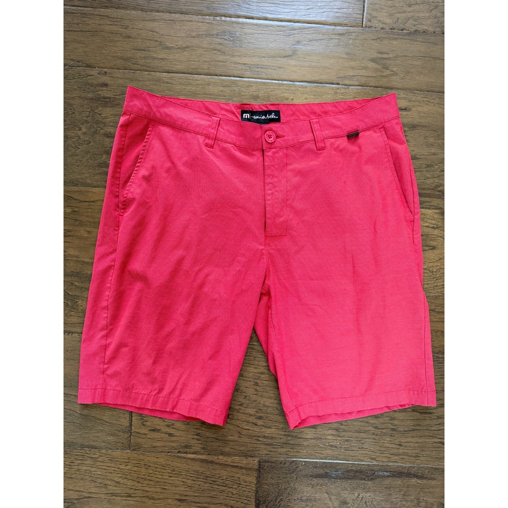NWOT Travis Mathew Men's Red Casual Shorts Size 36 Preppy